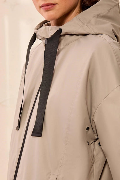 Hydrochromic Reactive Jacket hood and drawcord detail